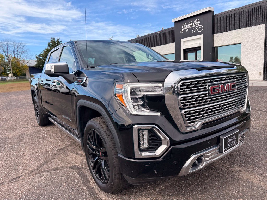 Used 2022 GMC Sierra 1500 Denali w/ Denali Premium Package AWD/4WD image 14