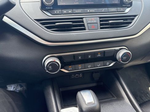 Used 2020 Nissan Altima 2.5 S FWD image 21