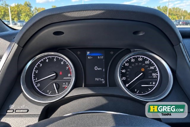 Used 2020 Toyota Camry SE FWD image 15