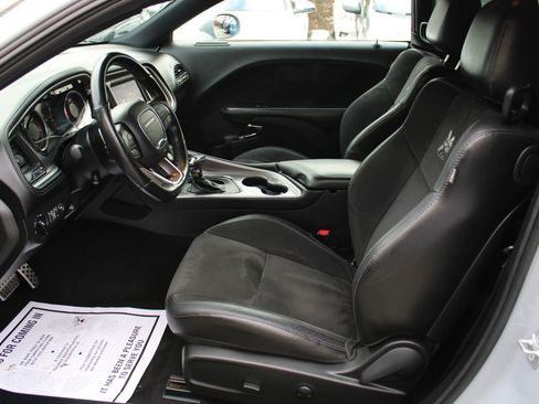 Used 2022 Dodge Challenger R/T Scat Pack image 16