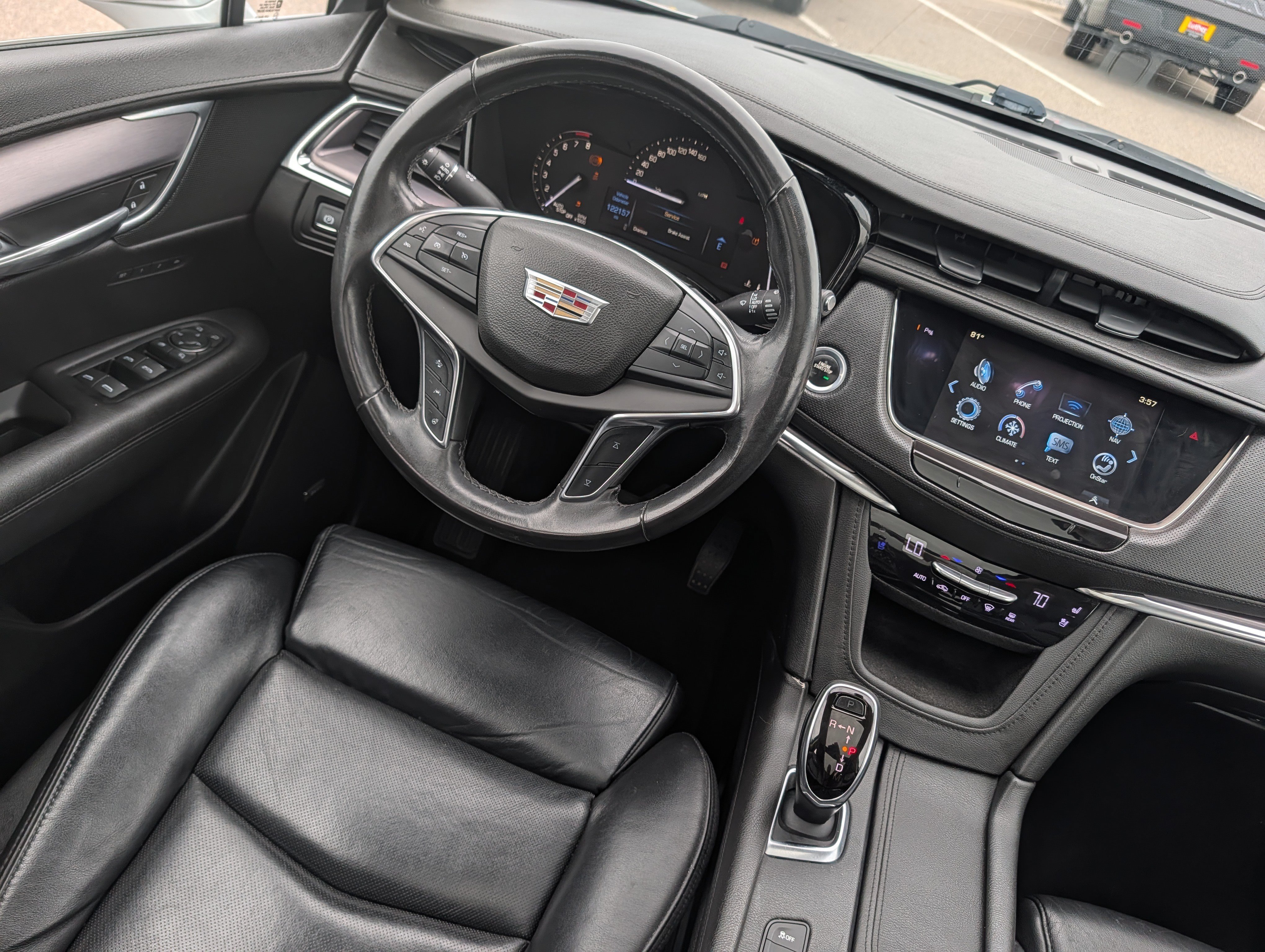 Used 2017 Cadillac XT5 Premium Luxury AWD/4WD image 9