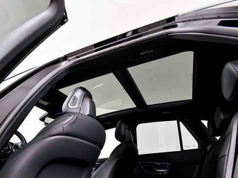 Certified 2025 Mercedes-Benz GLC 300 image 34