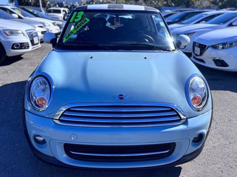 Used 2013 MINI Cooper Hardtop image 2