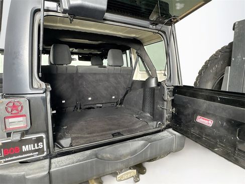 Used 2012 Jeep Wrangler Unlimited Sport w/ Connectivity Group image 23