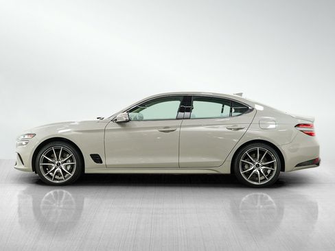 Used 2026 Genesis G70 2.5T AWD/4WD image 2