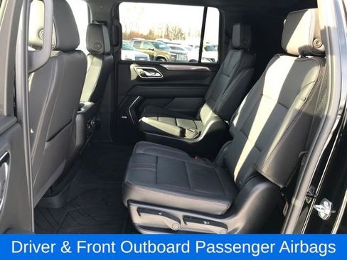 Used 2024 Chevrolet Suburban RST w/ Luxury Package image 20