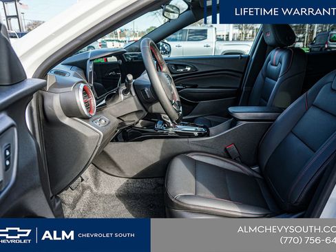 New 2026 Chevrolet Trax RS w/ Sunroof Package image 19