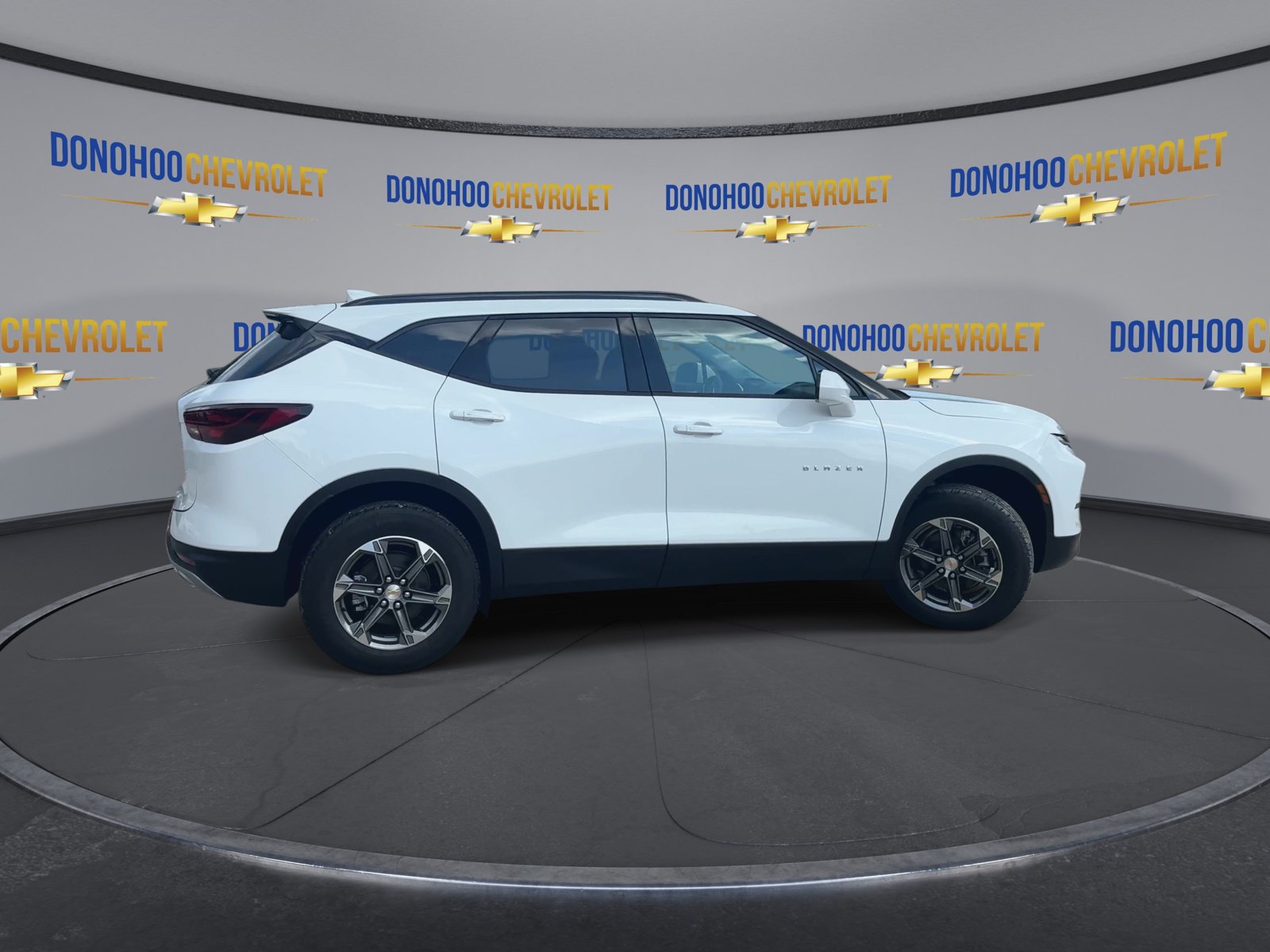 New 2026 Chevrolet Blazer LT w/ Convenience Package FWD image 12