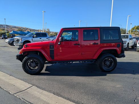 Used 2018 Jeep Wrangler Unlimited Sport image 7