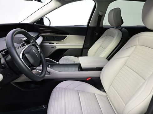 New 2026 Lincoln Nautilus Reserve AWD/4WD image 13