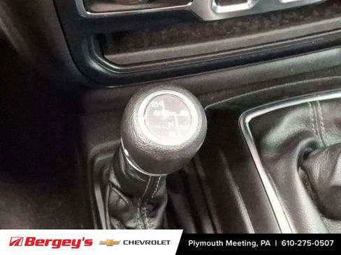 Used 2024 Jeep Wrangler Sport S image 27