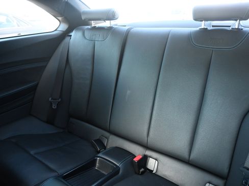 Used 2017 BMW M2 image 44