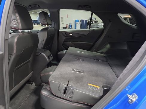 Used 2024 Chevrolet Equinox RS image 32