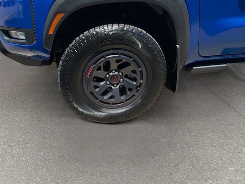 Used 2025 Nissan Frontier PRO-4X AWD/4WD image 40