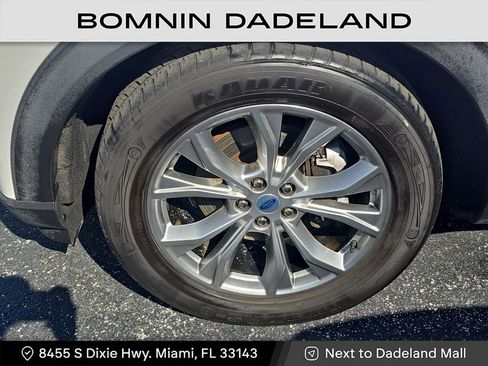 Used 2020 Ford Explorer XLT w/ Equipment Group 202A image 7