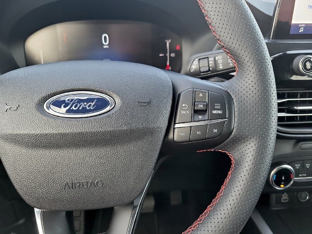 Used 2025 Ford Escape ST-Line AWD/4WD image 24