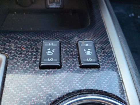 Used 2020 Nissan Pathfinder SL image 30