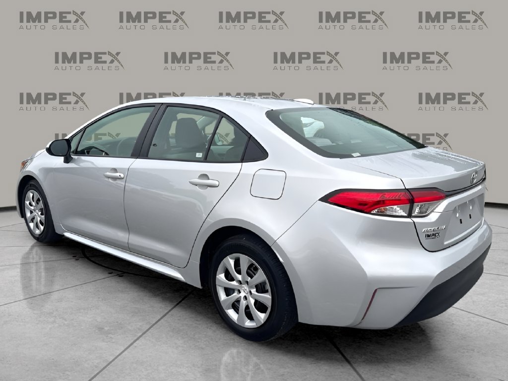 Used 2025 Toyota Corolla LE w/ Convenience Package FWD image 3