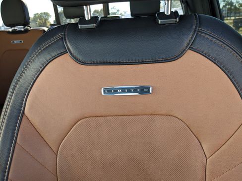 Used 2016 Ford F150 Limited w/ Trailer Tow Package image 17