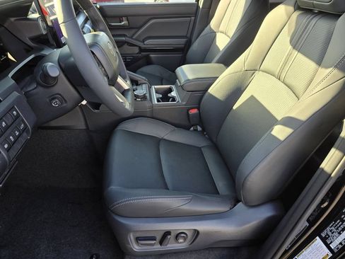 New 2026 Toyota 4Runner Limited AWD/4WD image 34