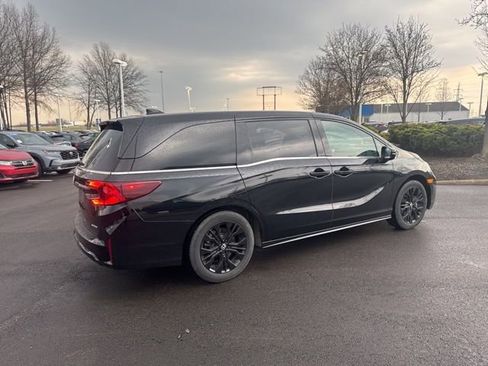 Used 2025 Honda Odyssey Sport-L image 12
