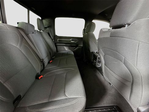 Used 2022 RAM 1500 Big Horn AWD/4WD image 18