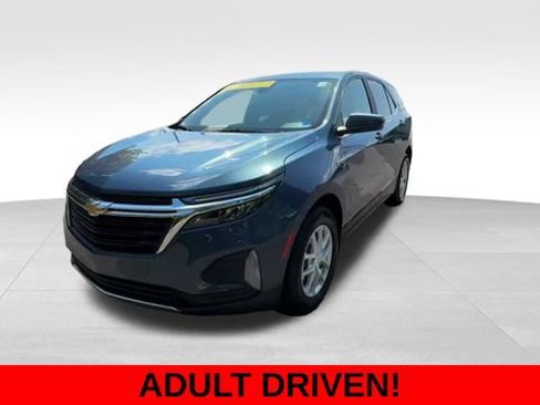 Used 2024 Chevrolet Equinox LT FWD image 2
