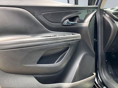 Used 2018 Buick Encore Sport Touring FWD image 23
