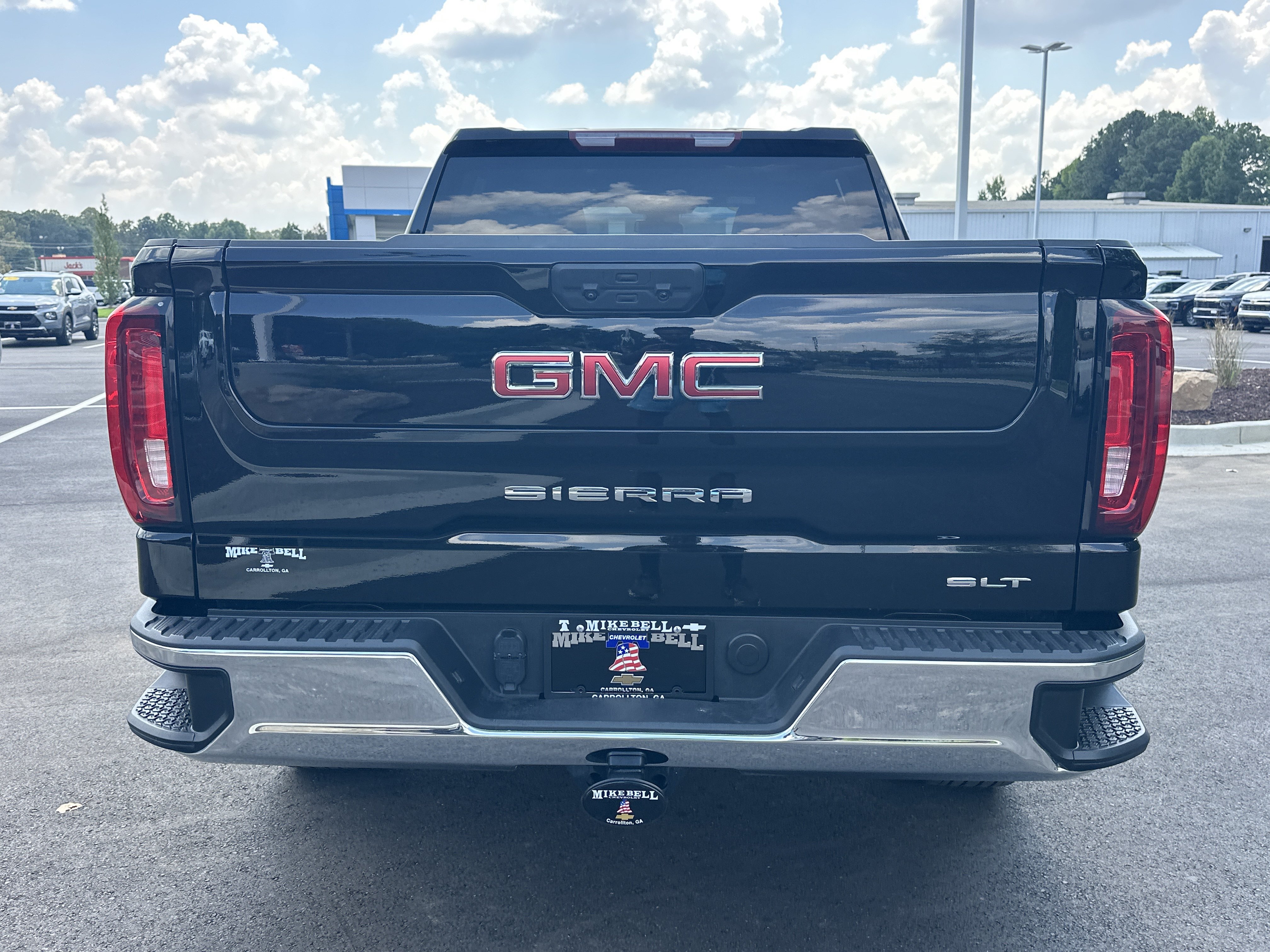Used 2025 GMC Sierra 1500 SLT AWD/4WD image 7
