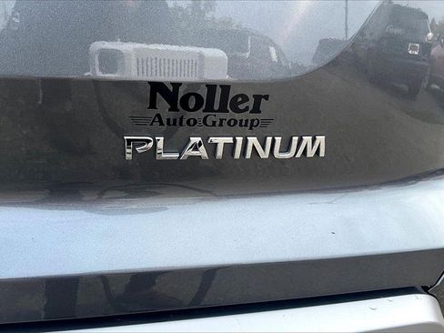 Used 2024 Nissan Pathfinder Platinum w/ Cargo Package image 8