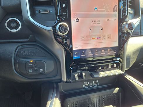 New 2026 RAM 2500 Big Horn AWD/4WD image 23
