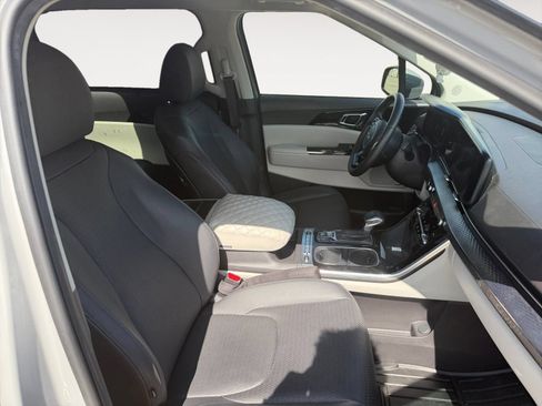 Used 2024 Kia Carnival SX Prestige FWD image 15