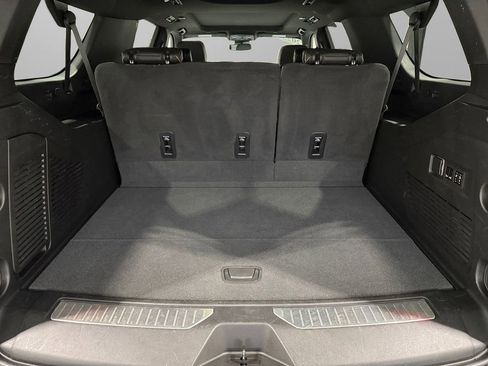 Used 2023 GMC Yukon XL AT4 w/ Max Trailering Package image 5