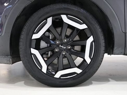 Used 2025 Kia Telluride S AWD/4WD image 11