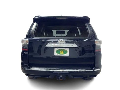 Used 2015 Toyota 4Runner Limited image 3