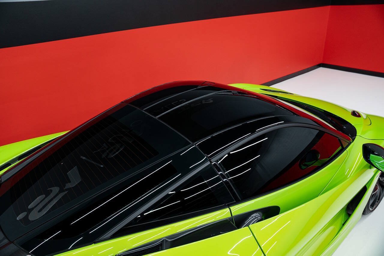 Used 2018 McLaren 720S Performance RWD image 52