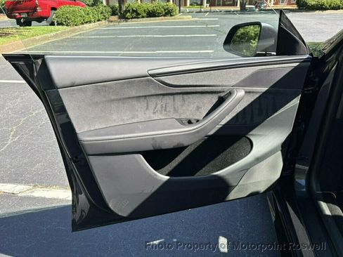 Used 2026 Tesla Model Y 2WD image 11