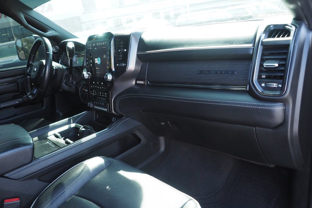 Used 2022 RAM 2500 Limited AWD/4WD image 21