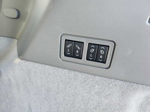 Used 2025 Cadillac XT6 Premium Luxury w/ LPO, Floor Liner Package image 8