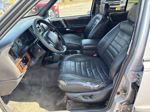 Used 1996 Jeep Grand Cherokee Laredo AWD/4WD image 10