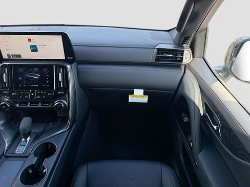 New 2026 Lexus LX 700h Luxury AWD/4WD image 19
