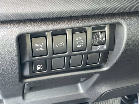 Used 2026 Subaru Forester Premium AWD/4WD image 10
