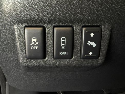 Used 2013 Nissan Titan PRO-4X w/ Pro-4x Premium Utility Pkg AWD/4WD image 27