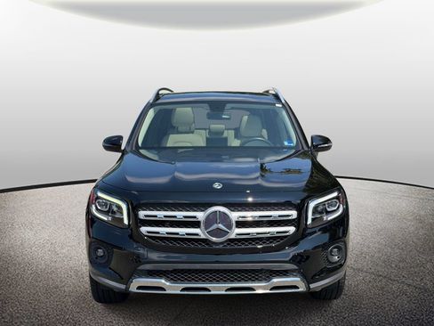 Used 2023 Mercedes-Benz GLB 250 w/ Premium Package image 6
