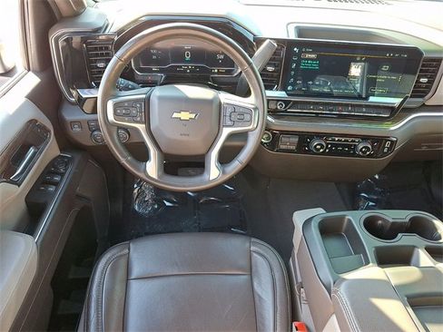 Used 2024 Chevrolet Silverado 2500 LT image 9