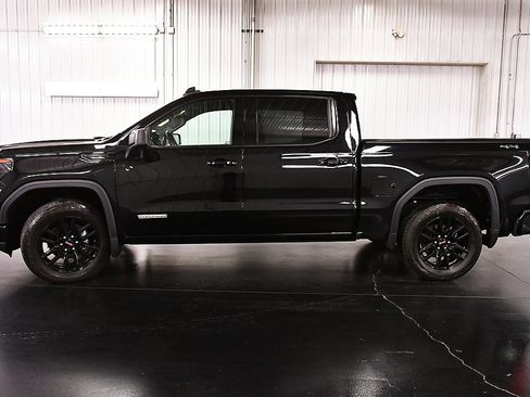 Used 2022 GMC Sierra 1500 Elevation image 4