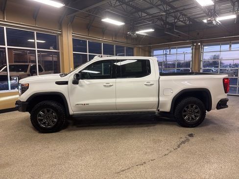 New 2026 GMC Sierra 1500 AT4X image 4