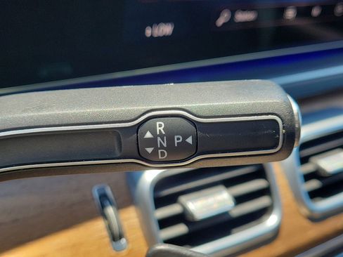 Used 2022 Mercedes-Benz GLE 450 4MATIC image 31