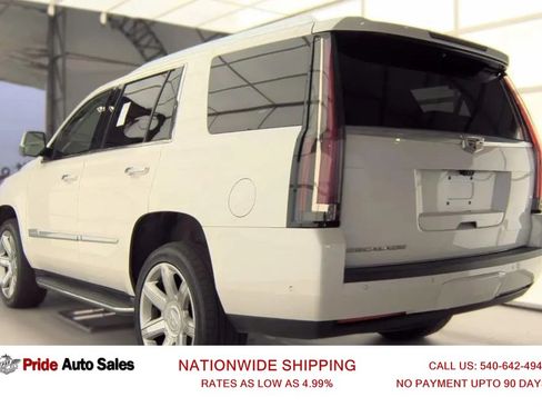 Used 2020 Cadillac Escalade Premium Luxury AWD/4WD image 4