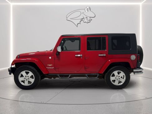 Used 2010 Jeep Wrangler Unlimited Sahara w/ Mopar Chrome Edition Group AWD/4WD image 2